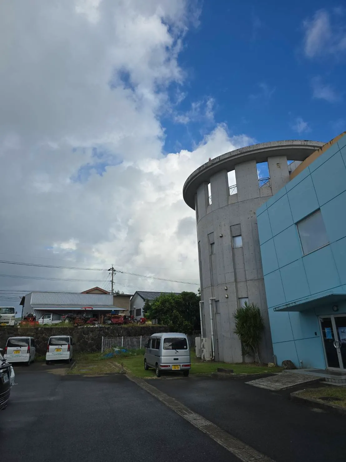 流れる雲よ